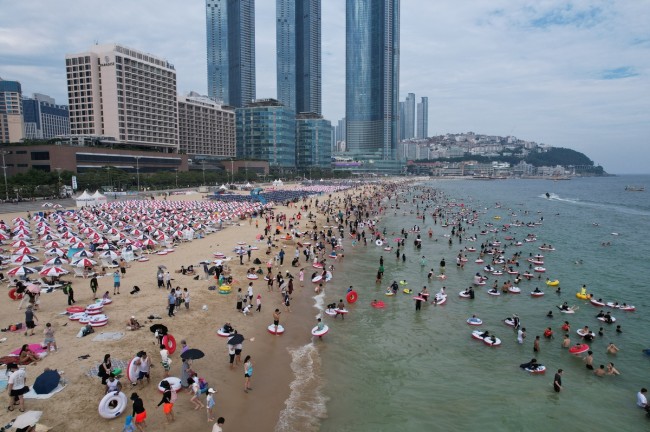 해운대·송정해수욕장 26일 바다 문 '활짝' 연다